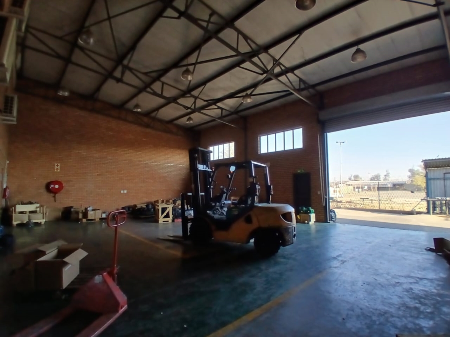 Commercial Property for Sale in Waterval East North West